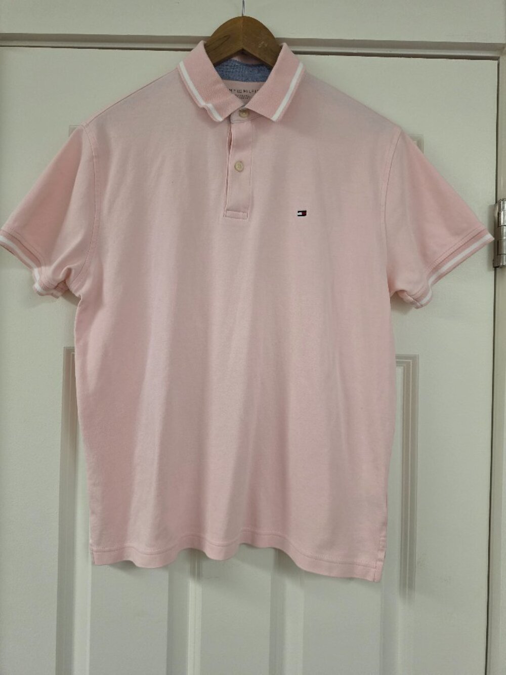Tommy Hilfiger men's short-sleeve polo shirt, size Medium